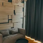 Vortex Near The Park 아파트 *