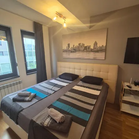 Vortex Near The Park 아파트